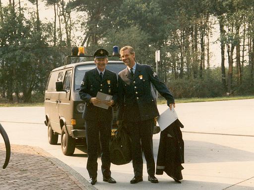 1989-09 mv zilveren plak - met Piet.jpg